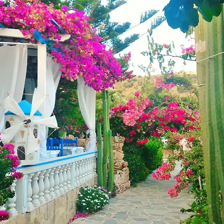 Angelika アパートホテル 2*